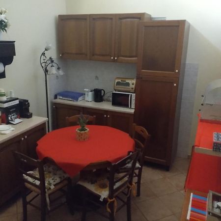 La Strega Ubriaca Bed & Breakfast Colle Val D'Elsa Bagian luar foto